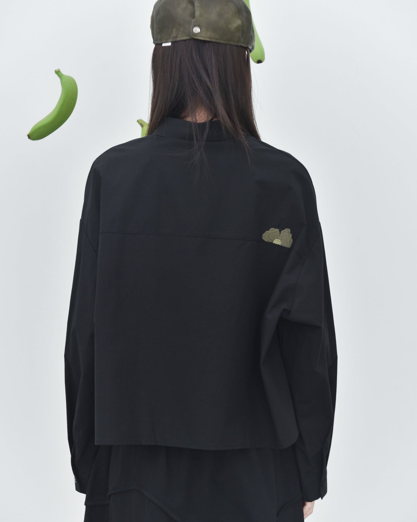 2025熱銷款/調皮花文青風刺繡襯衫