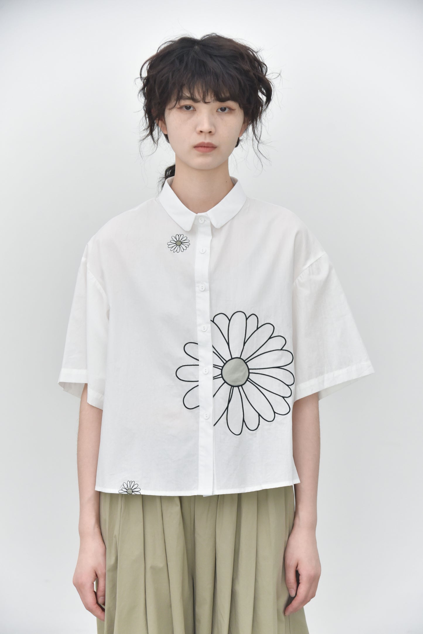 2025夏季新款/ 雛菊正流行!五分袖印花襯衫