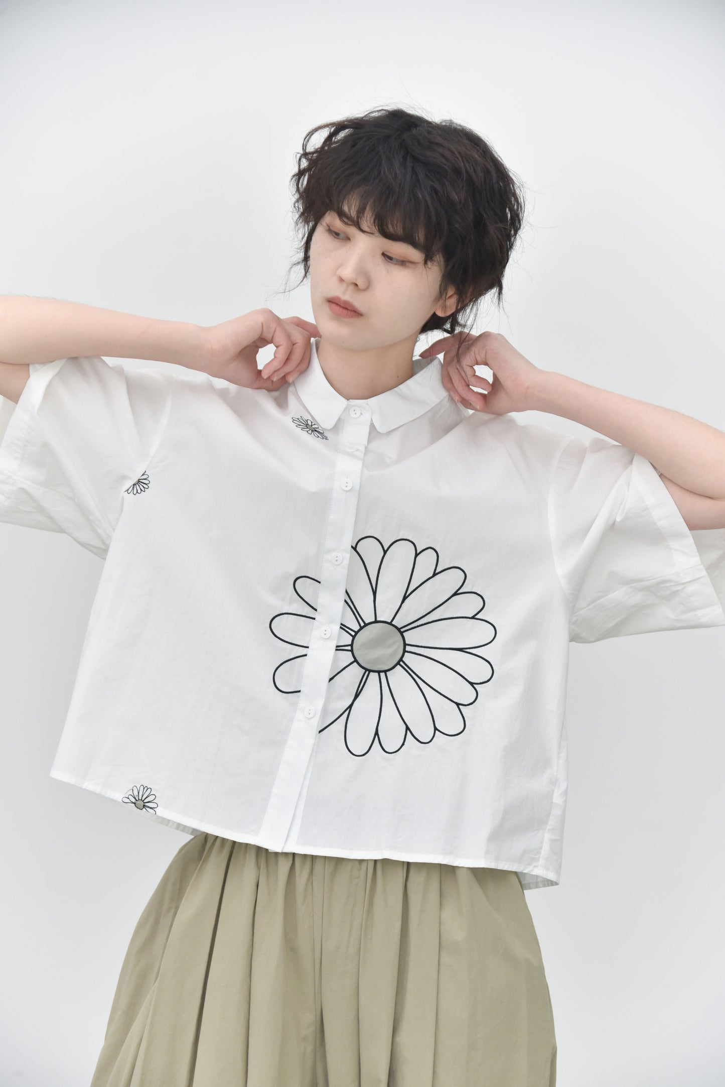 2025夏季新款/ 雛菊正流行!五分袖印花襯衫