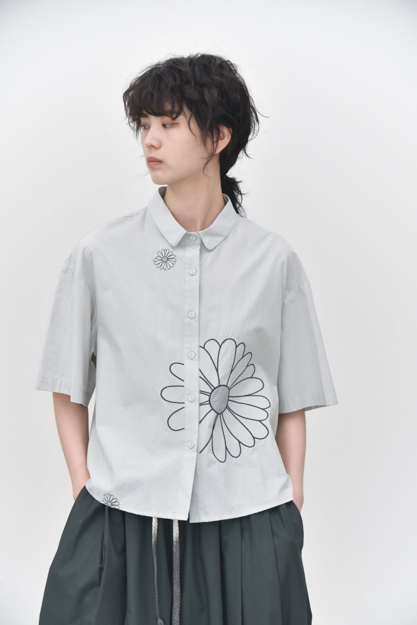 2025夏季新款/ 雛菊正流行!五分袖印花襯衫