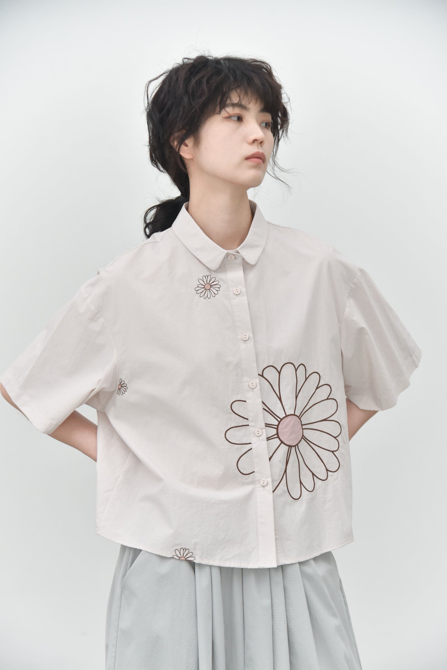 2025夏季新款/ 雛菊正流行!五分袖印花襯衫