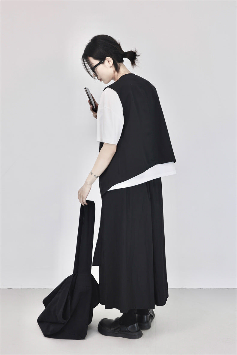 調皮大扣眼一顆釦造型背心