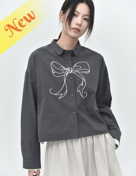 早秋ＮＥＷ！/ 禮物大蝴蝶結刺繡襯衫