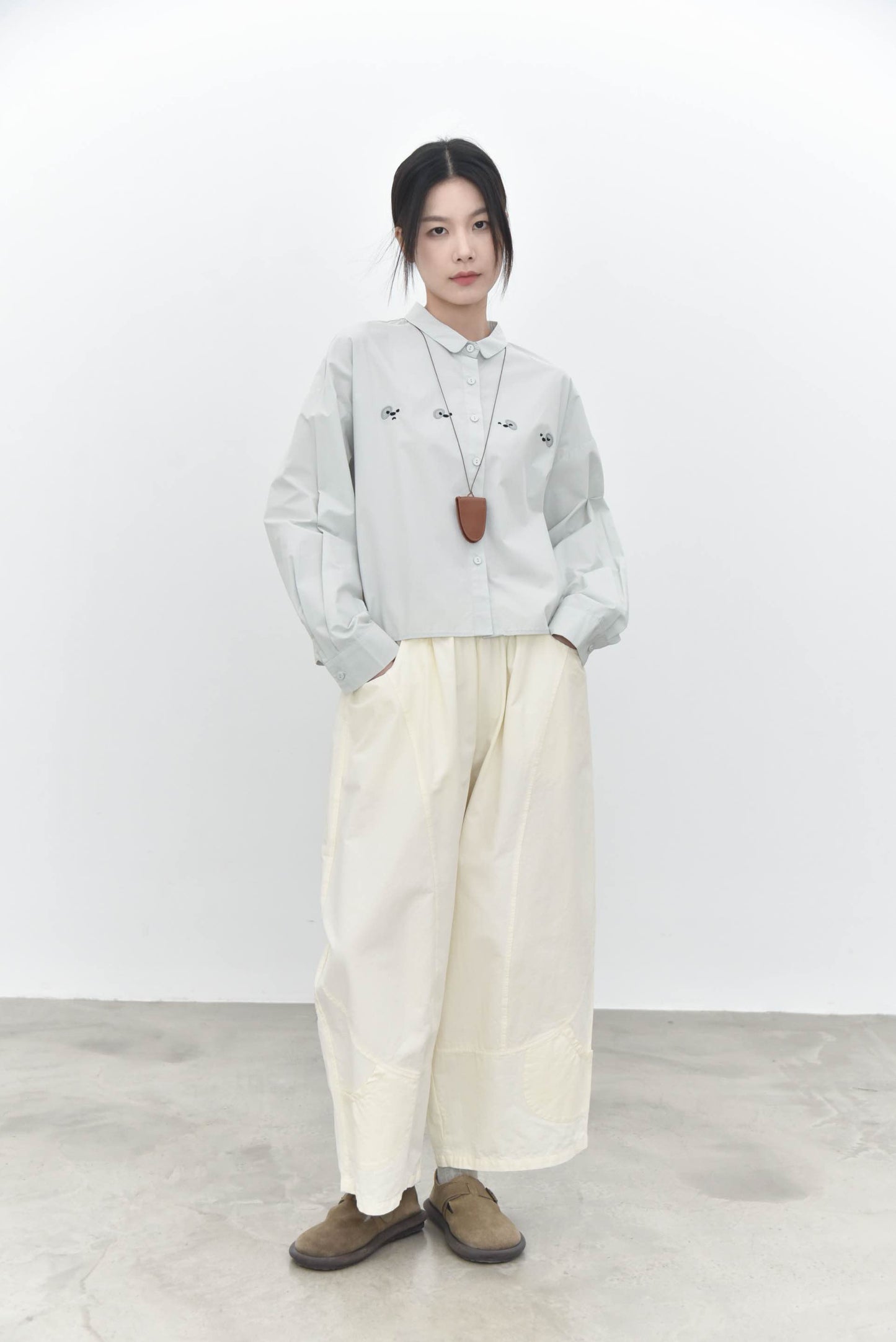 早秋 NEW/ 原來是狗狗！療癒刺繡襯衫