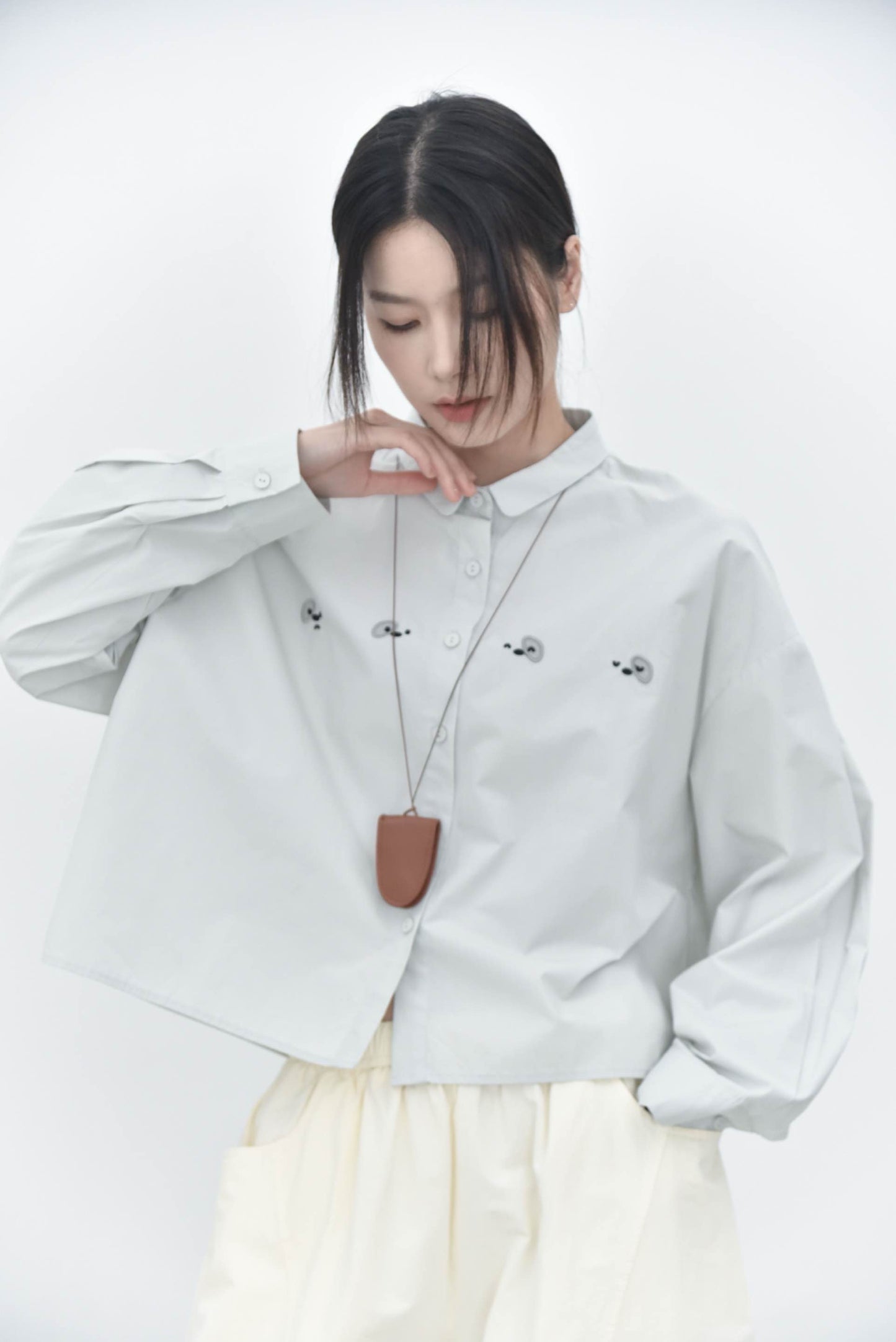 早秋 NEW/ 原來是狗狗！療癒刺繡襯衫