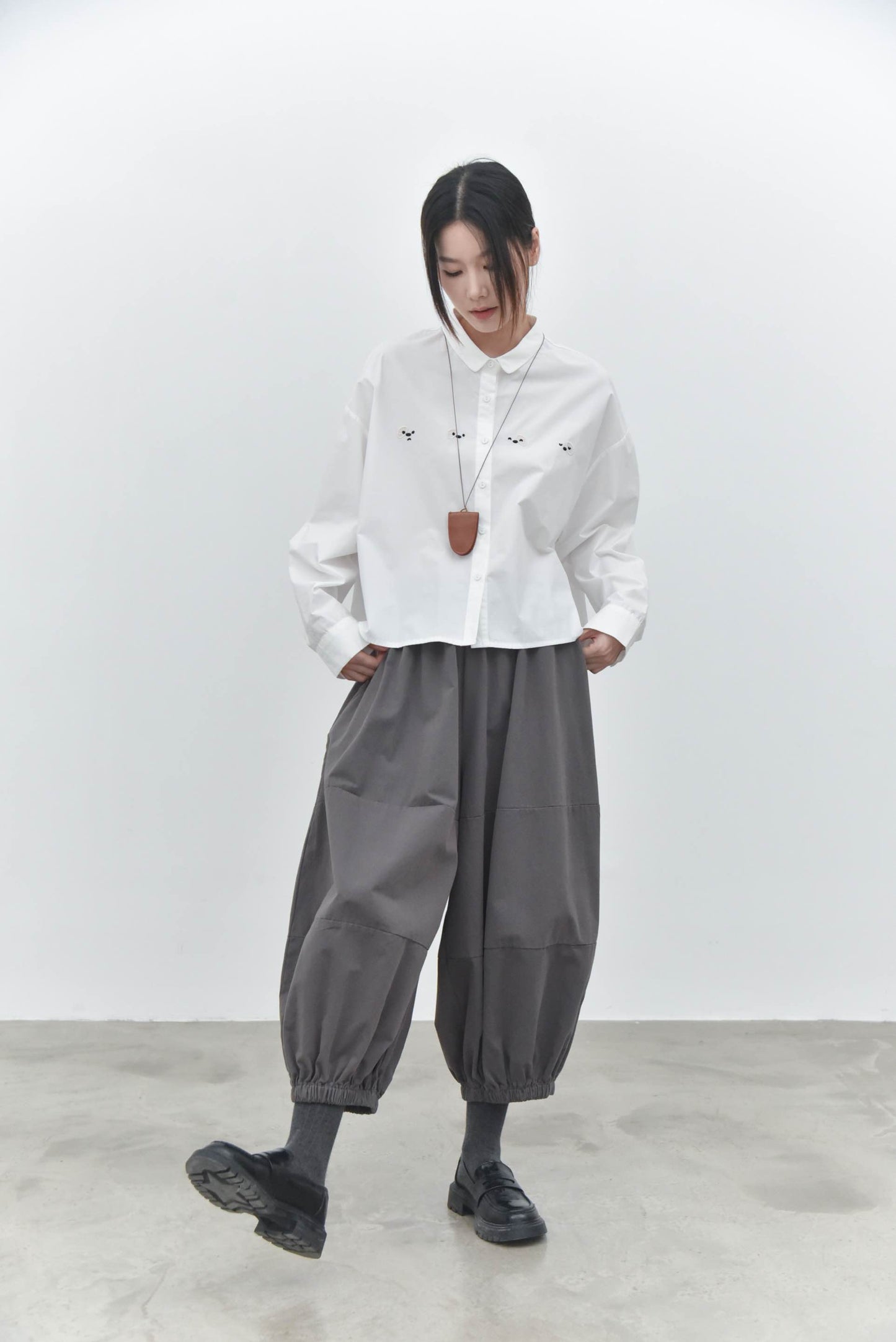 早秋 NEW/ 原來是狗狗！療癒刺繡襯衫