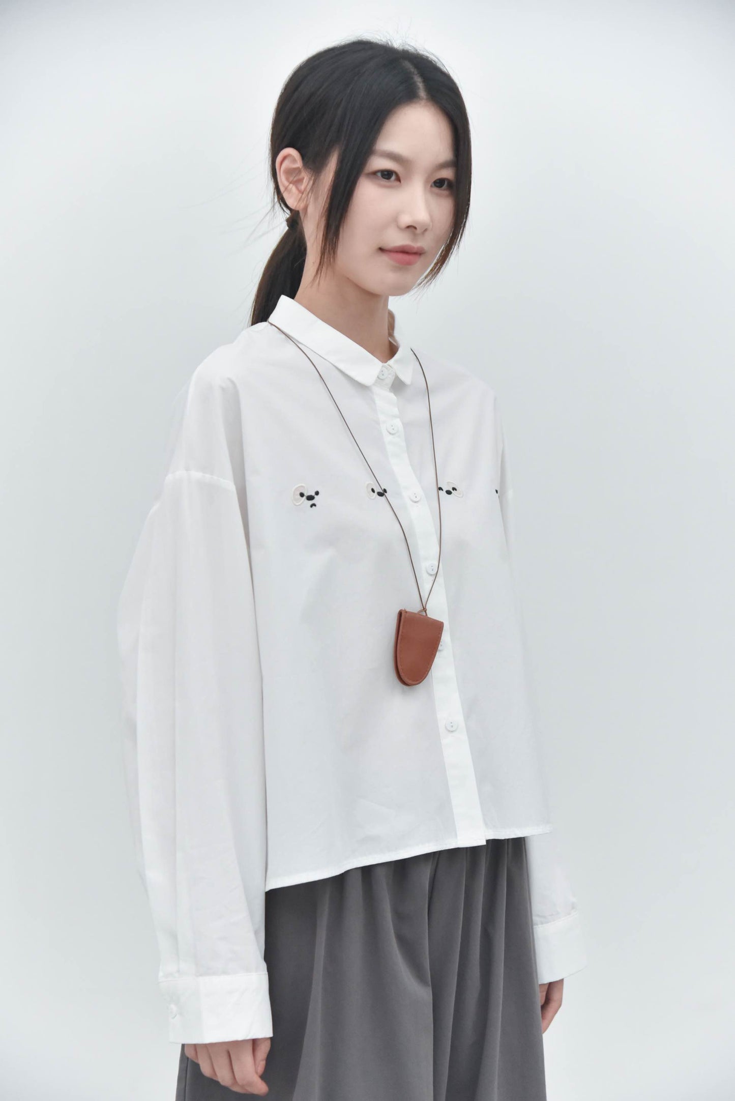 早秋 NEW/ 原來是狗狗！療癒刺繡襯衫