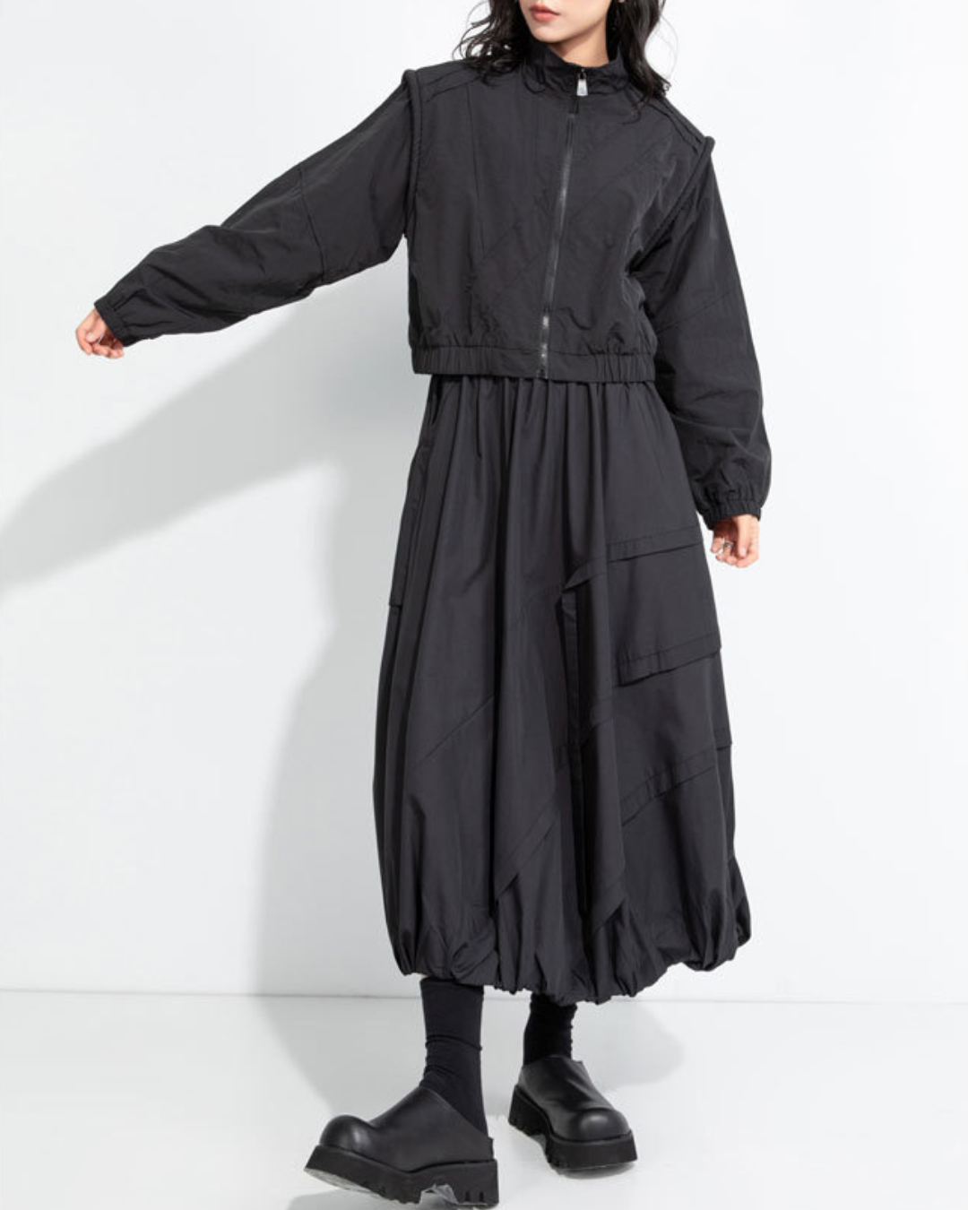 秋季設計款外掛口袋造型花苞裙