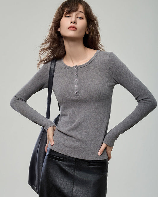 開釦亨利領薄磨毛針織衫