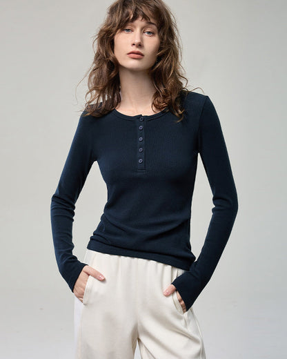 開釦亨利領薄磨毛針織衫