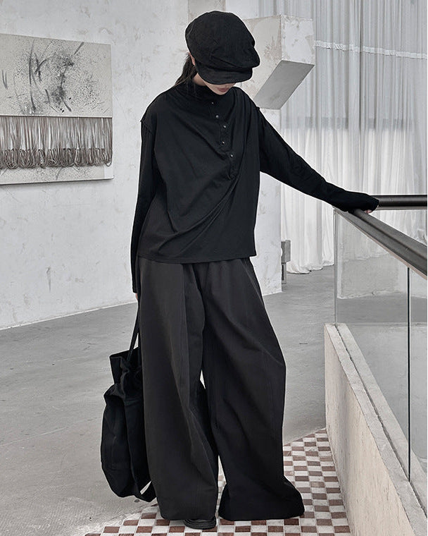 歪斜釦設計款半高領上衣