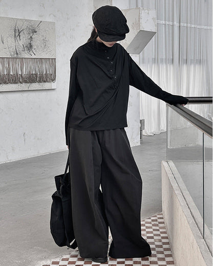 歪斜釦設計款半高領上衣