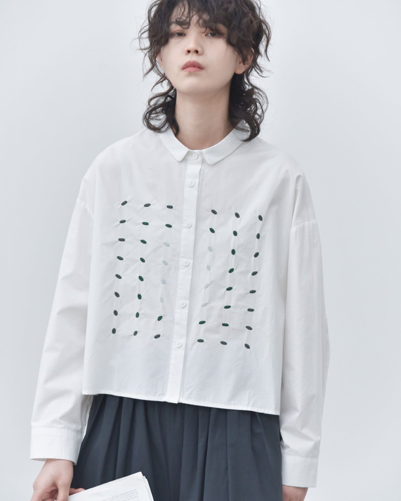 早秋熱銷 NEW/ 冥想空間刺繡長袖襯衫