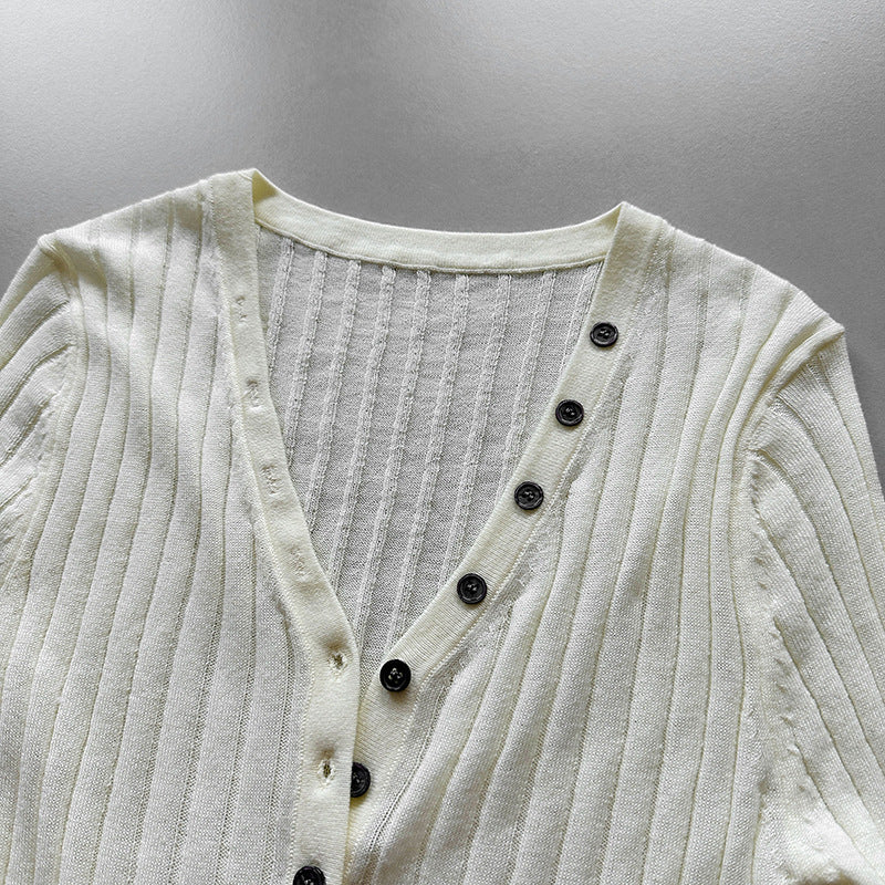 V領質感彈力直條開釦上衣