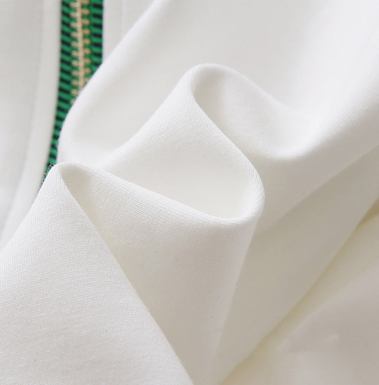 高質感！設計綠拉鍊春秋實穿外套