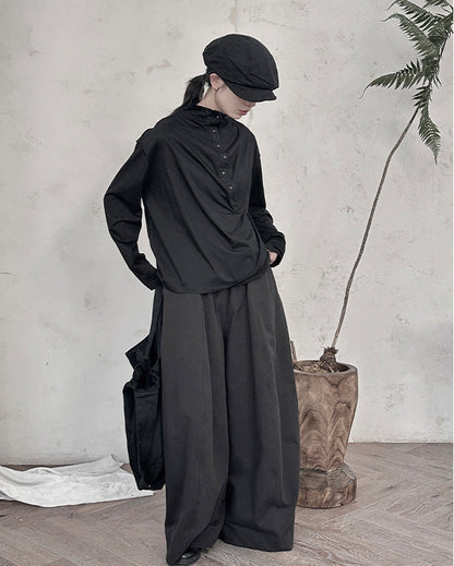 歪斜釦設計款半高領上衣