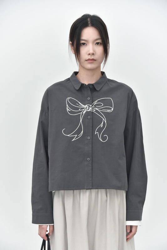 早秋ＮＥＷ！/ 禮物大蝴蝶結刺繡襯衫